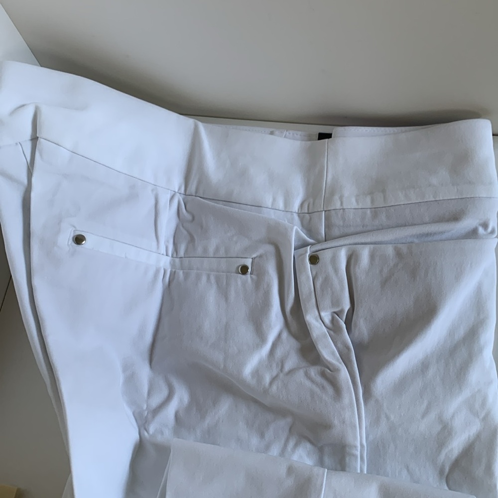 PGA TOUR Women's Pull-on Golf Pant with Tummy Control - Picture 5 of 5